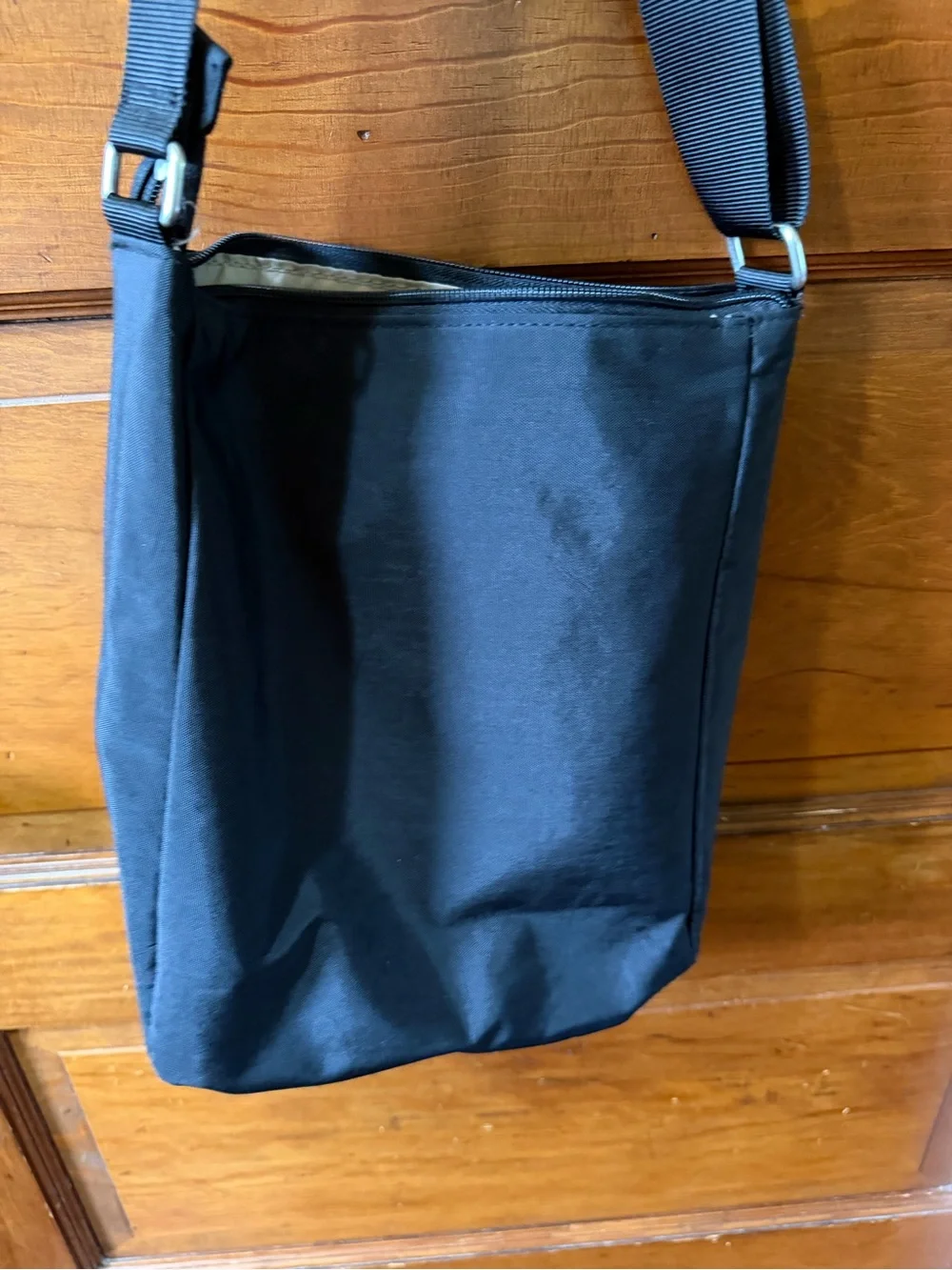 Baggallini Black Women’s Crossbody Messenger Bag - Picture 2 of 4